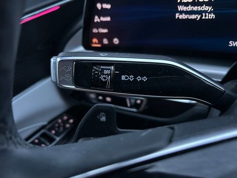 Used 2024 Cadillac Lyriq Luxury image 21