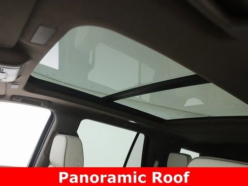 Used 2025 GMC Yukon Denali w/ Sun & Power Step Package image 19