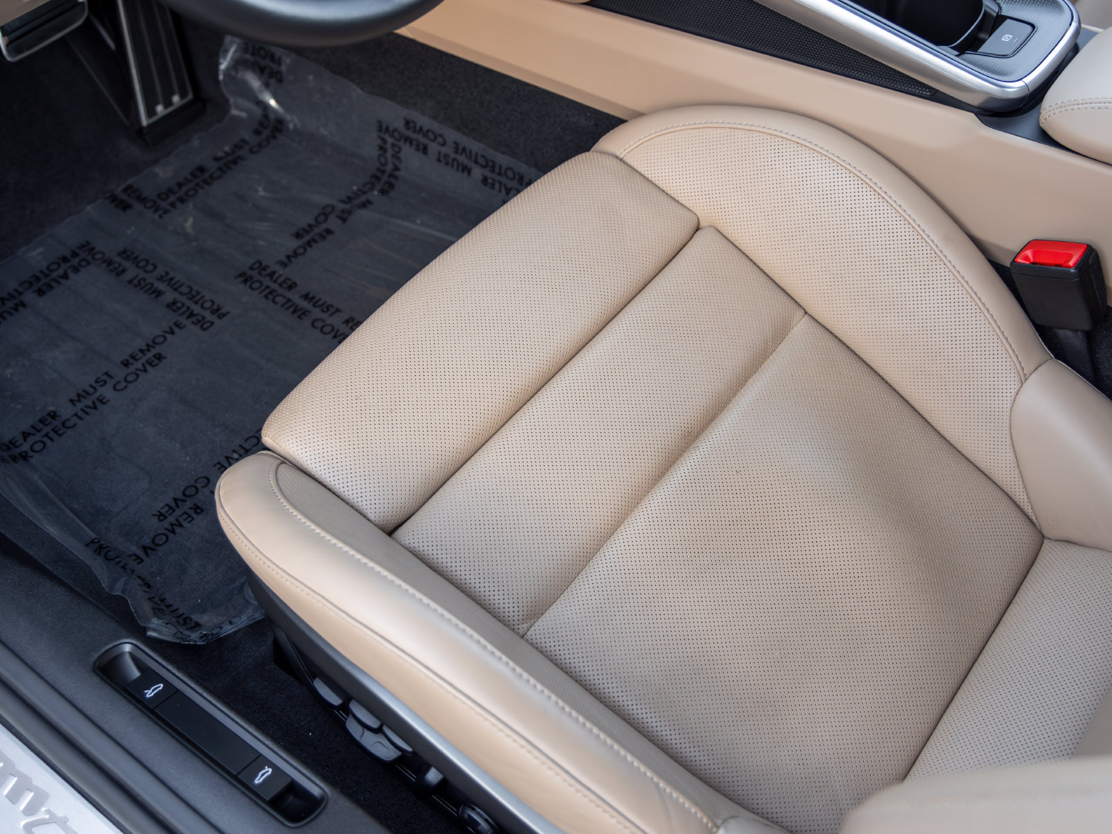 Certified 2023 Porsche 911 Turbo S AWD/4WD image 36