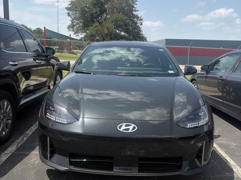 Used 2023 Hyundai Ioniq 6 SE w/ Cargo Package RWD image 2