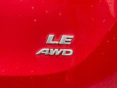 Used 2015 Toyota RAV4 LE AWD/4WD image 10