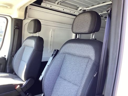 New 2025 RAM ProMaster 2500 w/ Convenience Group image 19