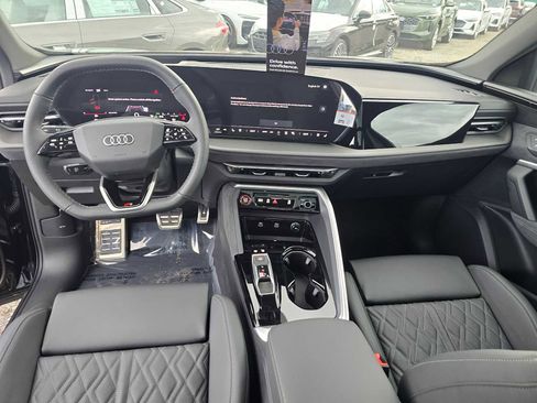 New 2025 Audi SQ5 Premium Plus image 22