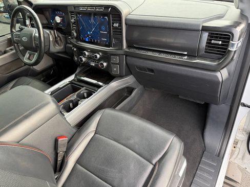 Used 2024 Ford F250 Lariat w/ Lariat Ultimate Package AWD/4WD image 18