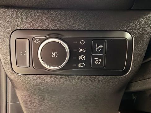 Used 2025 Ford Escape Platinum AWD/4WD image 24