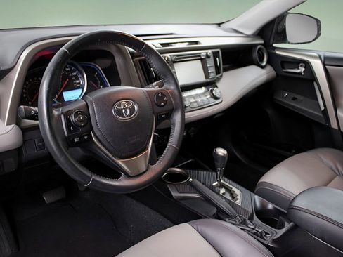 Used 2014 Toyota RAV4 Limited FWD image 9