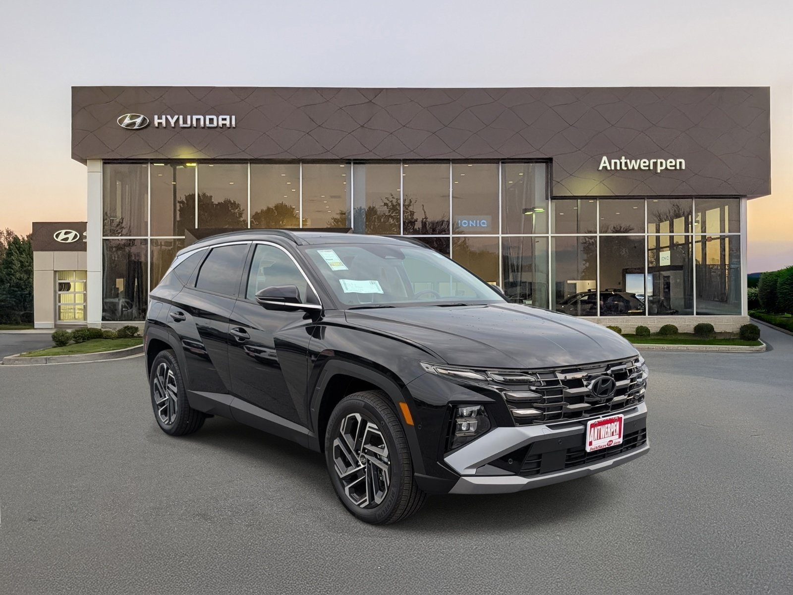 New 2026 Hyundai Tucson Limited AWD/4WD image 1