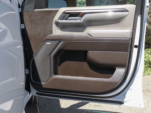 Used 2023 GMC Sierra 1500 SLT w/ SLT Premium Package AWD/4WD image 50