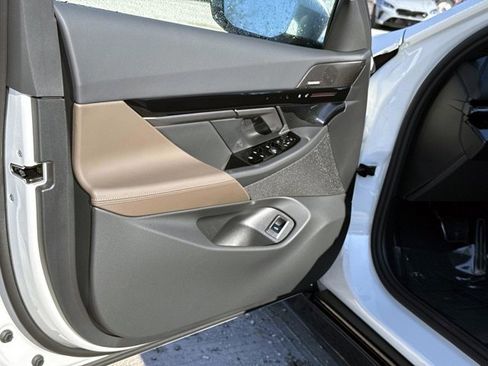 New 2026 BMW 530i w/ M Sport Package image 16