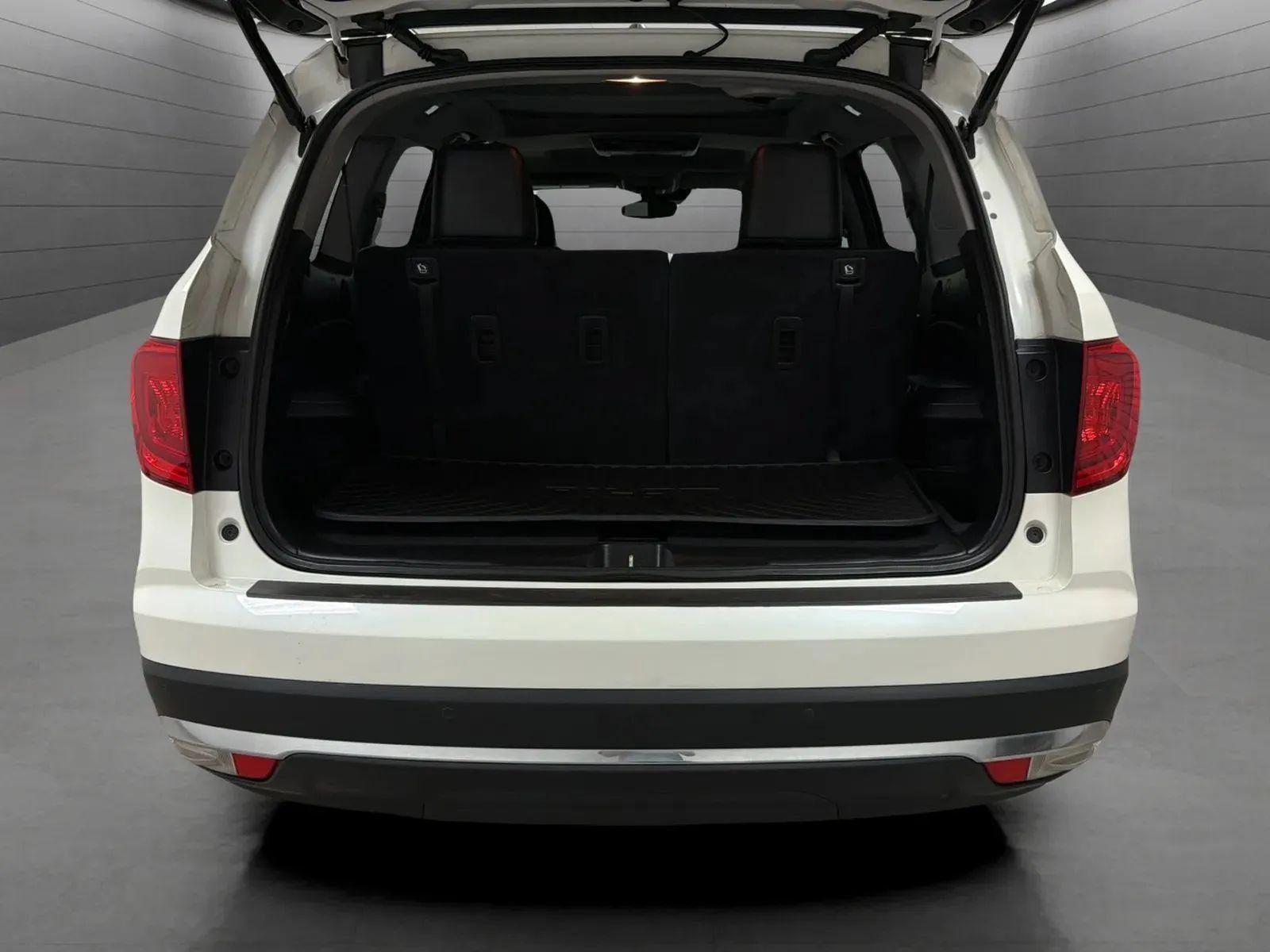Used 2017 Honda Pilot Elite image 19
