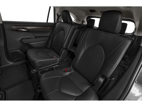 New 2026 Toyota Highlander Limited AWD/4WD image 30