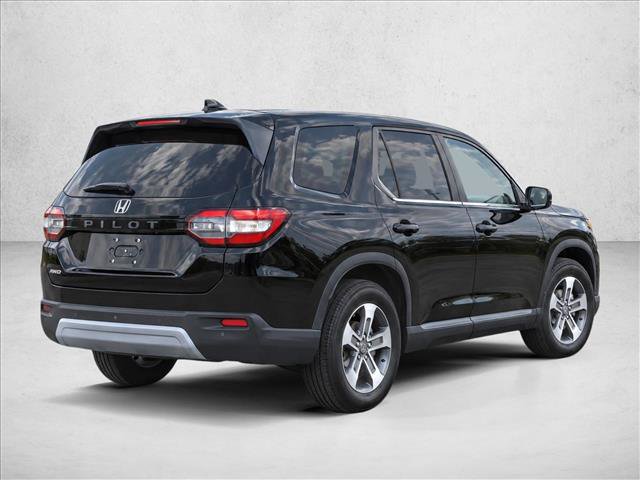 Used 2025 Honda Pilot EX-L image 7