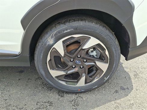 New 2025 Subaru Crosstrek 2.5i Limited w/ Crosstrek Mirror Package image 5