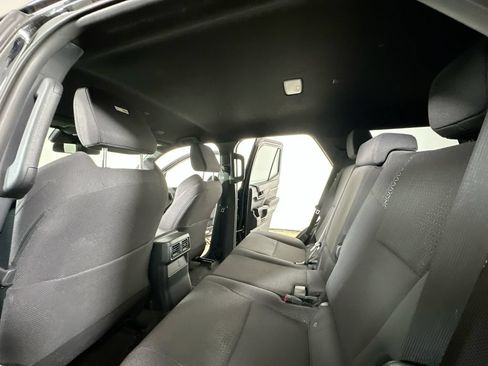 Used 2025 Toyota 4Runner SR5 AWD/4WD image 13