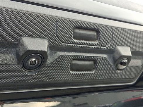 Certified 2024 GMC Sierra 1500 Denali image 30