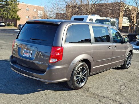 Used 2015 Dodge Grand Caravan SE w/ Quick Order Package 29E SE image 4