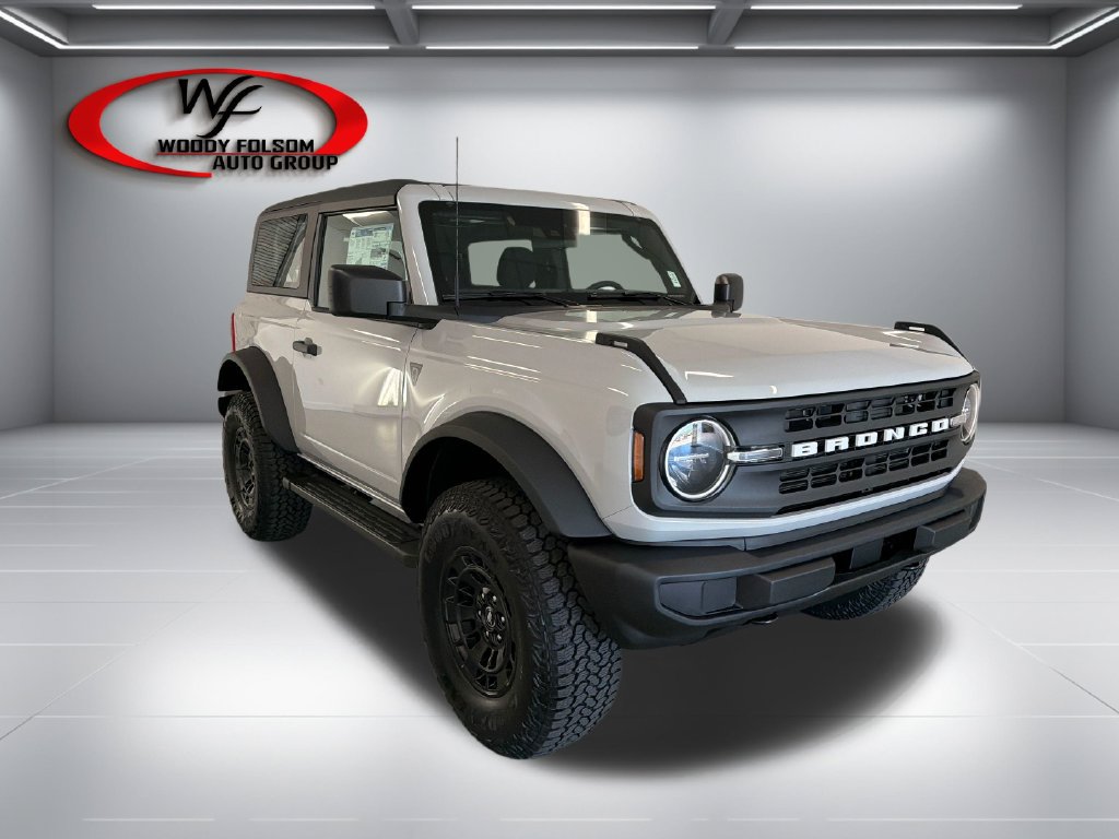 New 2026 Ford Bronco 2-Door w/ Sasquatch Package AWD/4WD image 3