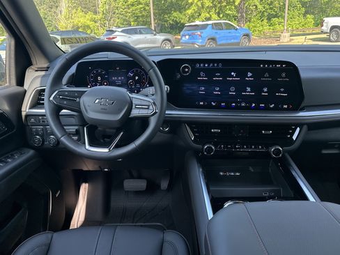 New 2026 Chevrolet Suburban RST w/ RST Capability Package AWD/4WD image 23