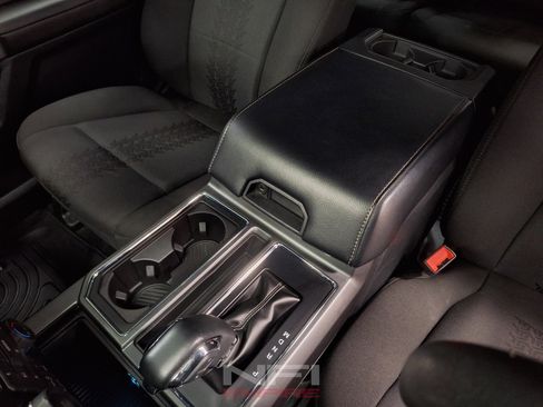 Used 2019 Ford F150 XLT w/ Equipment Group 302A Luxury AWD/4WD image 25
