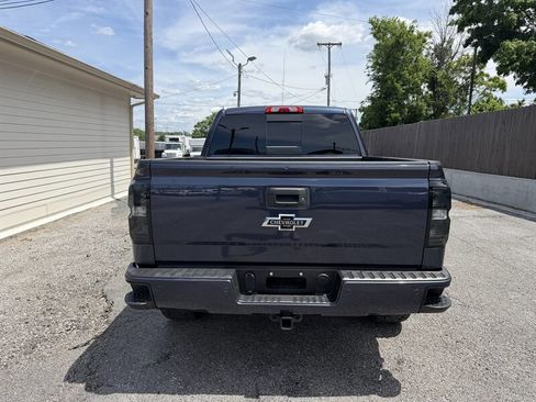 Used 2018 Chevrolet Silverado 1500 LTZ Z71 w/ Centennial Edition AWD/4WD image 9