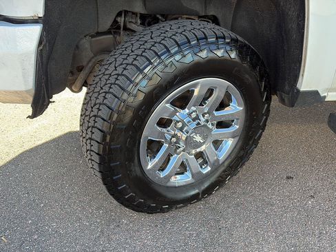 Used 2018 Chevrolet Silverado 3500 LTZ w/ Duramax Plus Package image 10