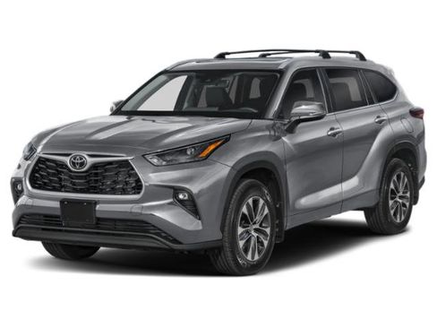 Certified 2026 Toyota Highlander XLE image 1