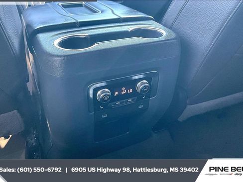 Used 2023 GMC Yukon Denali image 25