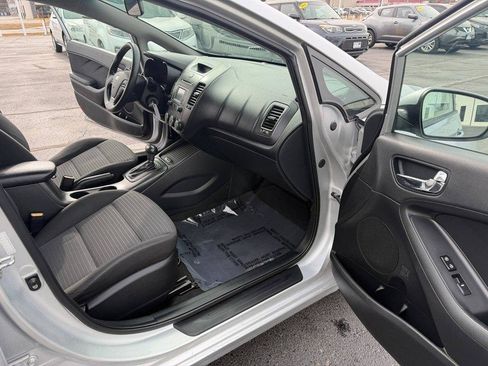 Used 2016 Kia Forte LX w/ LX Popular Plus Package FWD image 17