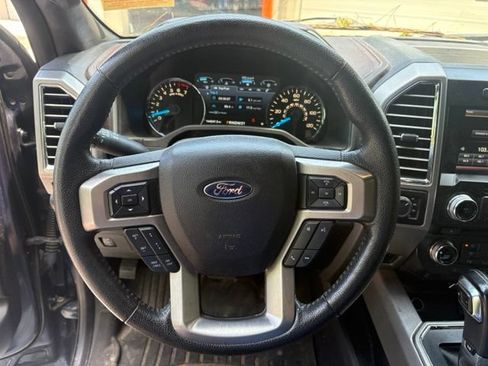 Used 2015 Ford F150 Platinum w/ Equipment Group 701A Luxury AWD/4WD image 10