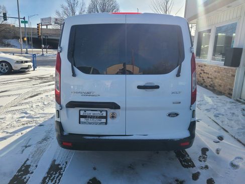 Used 2014 Ford Transit Connect XLT image 4