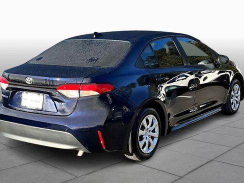 Certified 2025 Toyota Corolla LE image 12