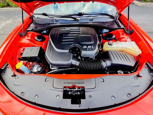 Used 2022 Dodge Charger GT image 39