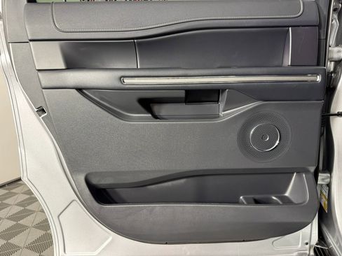 Used 2024 Ford Expedition Max XLT image 49
