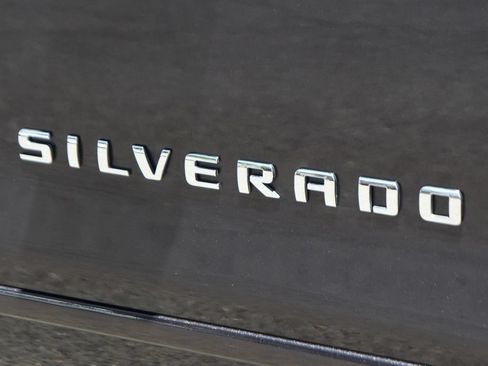 Used 2015 Chevrolet Silverado 1500 LT w/ LT Convenience Package AWD/4WD image 45