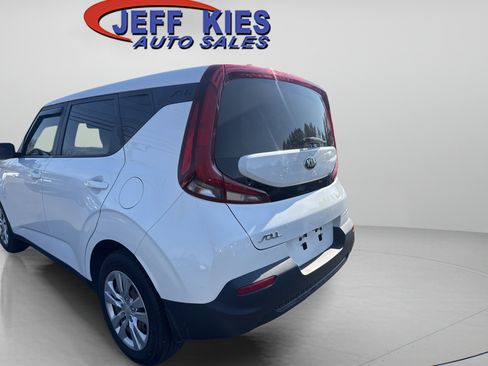 Used 2020 Kia Soul LX FWD image 7