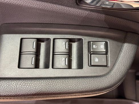 Used 2017 Honda Pilot EX-L image 16