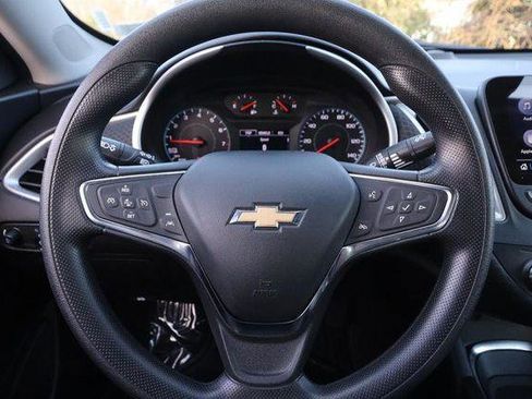Used 2024 Chevrolet Malibu LT image 10