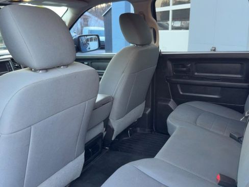 Used 2015 RAM 1500 Express image 10