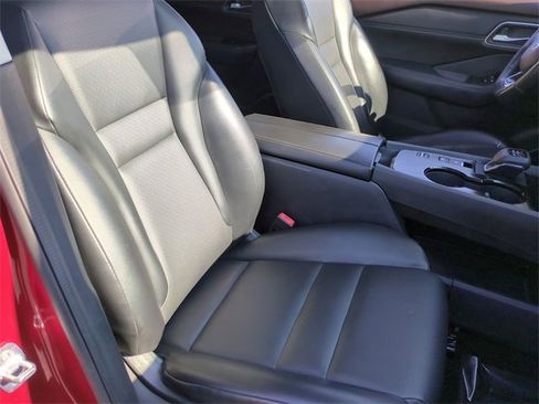 Used 2021 Nissan Rogue SV w/ Premium Package image 24