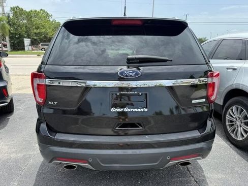 Used 2019 Ford Explorer XLT w/ Equipment Group 201A FWD image 4