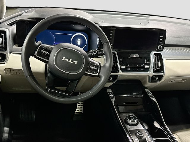 Certified 2024 Kia Sorento SX Prestige AWD/4WD image 20