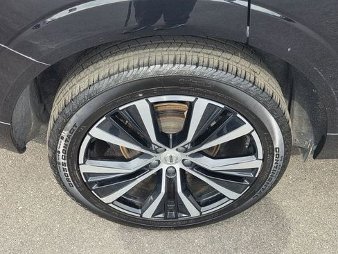 Used 2025 Volvo XC60 B5 Plus image 9