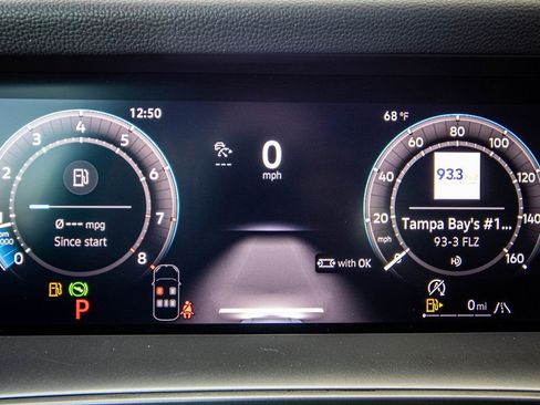 New 2026 Volkswagen Tiguan SE image 35