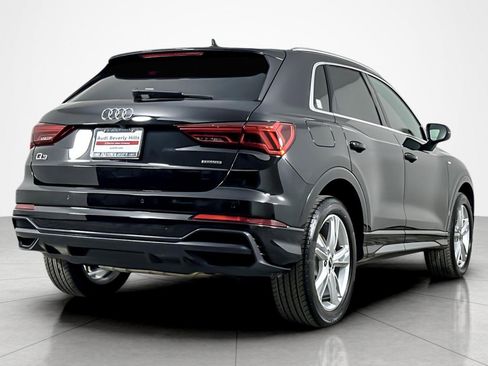 Used 2022 Audi Q3 2.0T Premium Plus w/ Premium Plus Package image 5