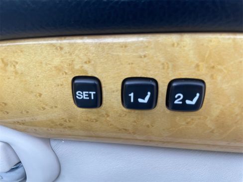 Used 2003 Lexus SC 430 Convertible image 35