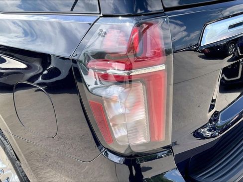 Used 2023 Chevrolet Tahoe High Country w/ Premium Package image 43