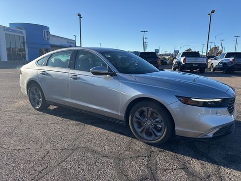 Used 2023 Honda Accord EX-L image 7