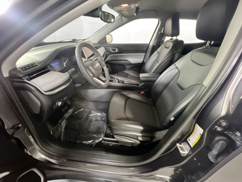 Used 2022 Jeep Compass Latitude AWD/4WD image 19