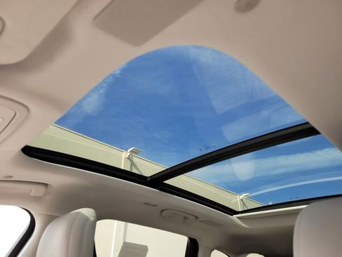 New 2026 Lincoln Nautilus Reserve image 18