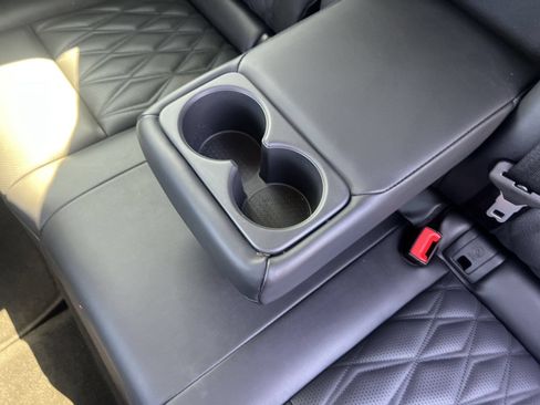 Certified 2025 Nissan Rogue Platinum FWD image 23
